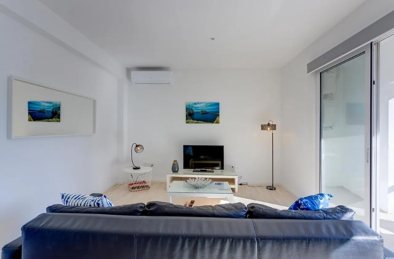 Modern Sea-View Apartment In A Prime Location Sliema 0*,  Malta