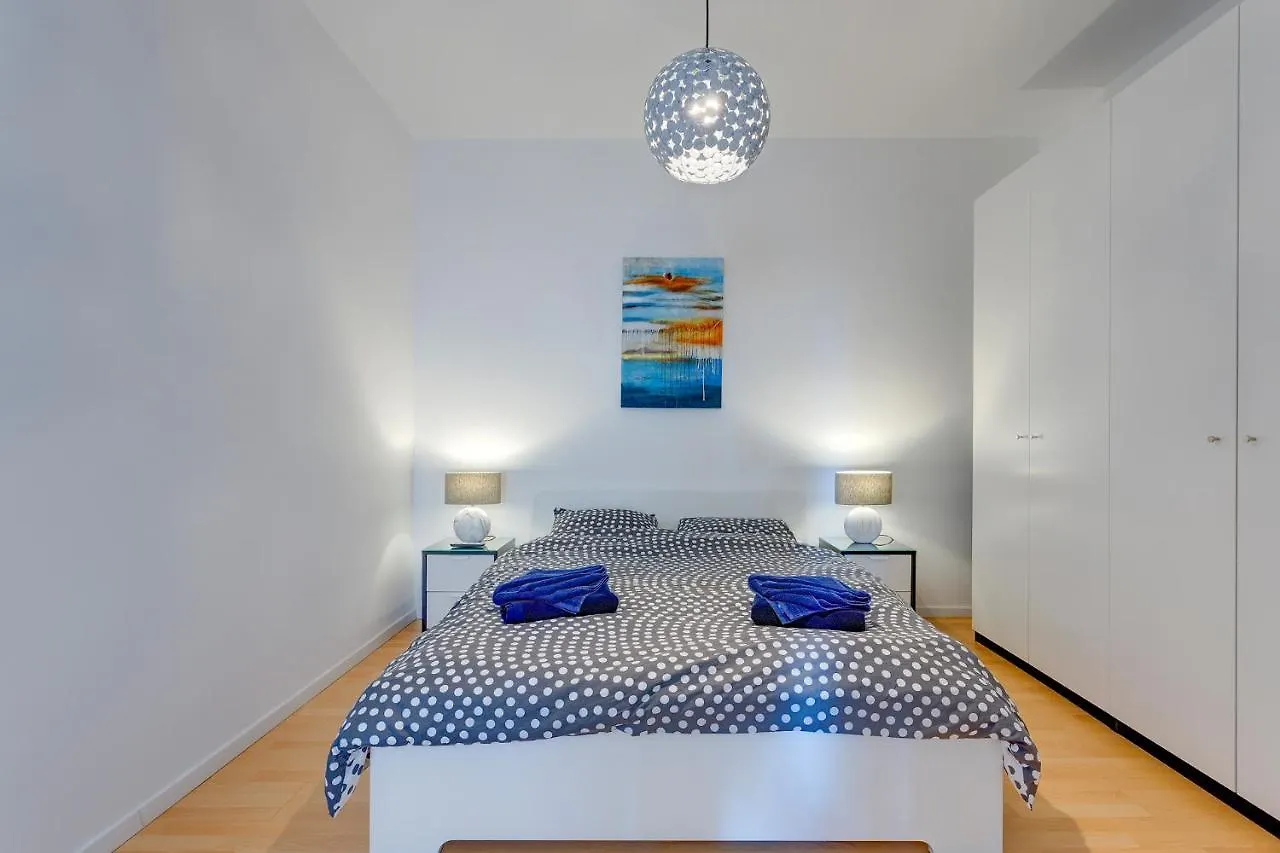 Modern Sea-View Apartment In A Prime Location Sliema