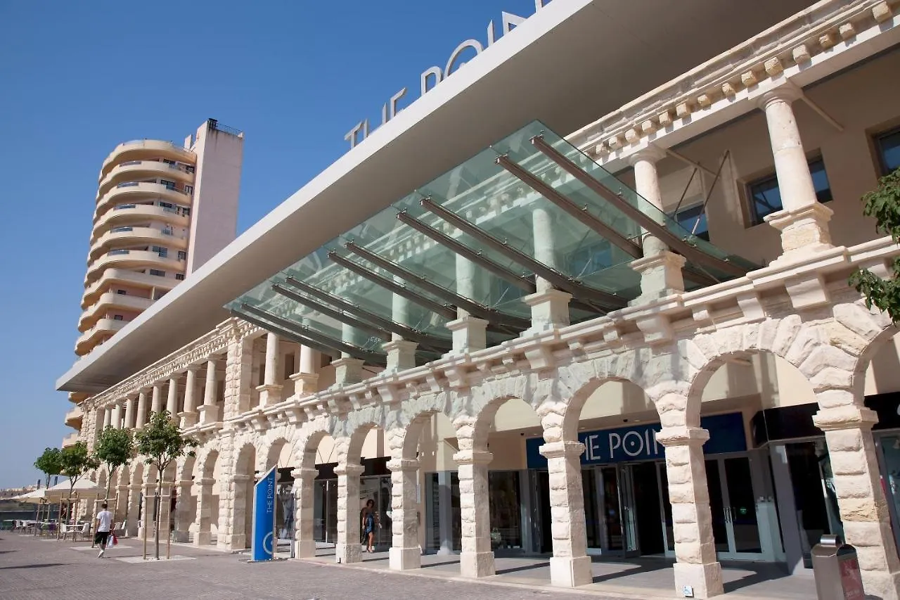 Modern Sea-View Apartment In A Prime Location Sliema