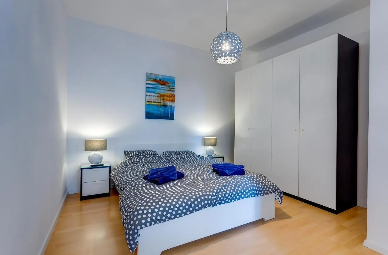 Modern Sea-View Apartment In A Prime Location Sliema Malta